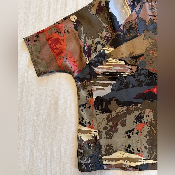 Devernois Abstract Print Silk Blouse - Picture 8 of 13